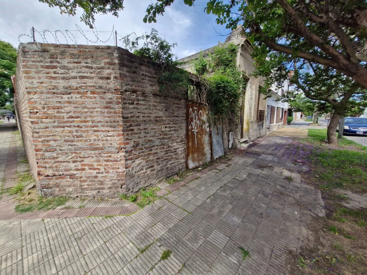 OPORTUNIDAD, CASA  IDEAL PARA RECICLAR. LANUS O. foto 5