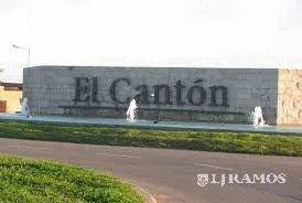 Lote a la laguna en venta en EL CANTON - ESCOBAR foto 2