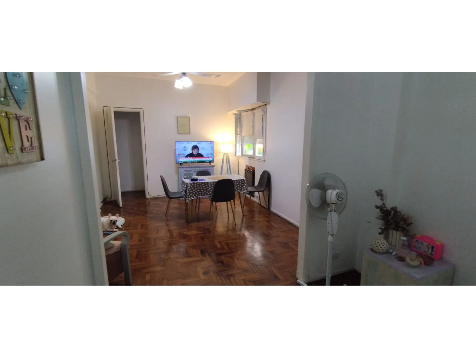 Venta de 4 ambientes con dependencia y balcon al frente foto 2