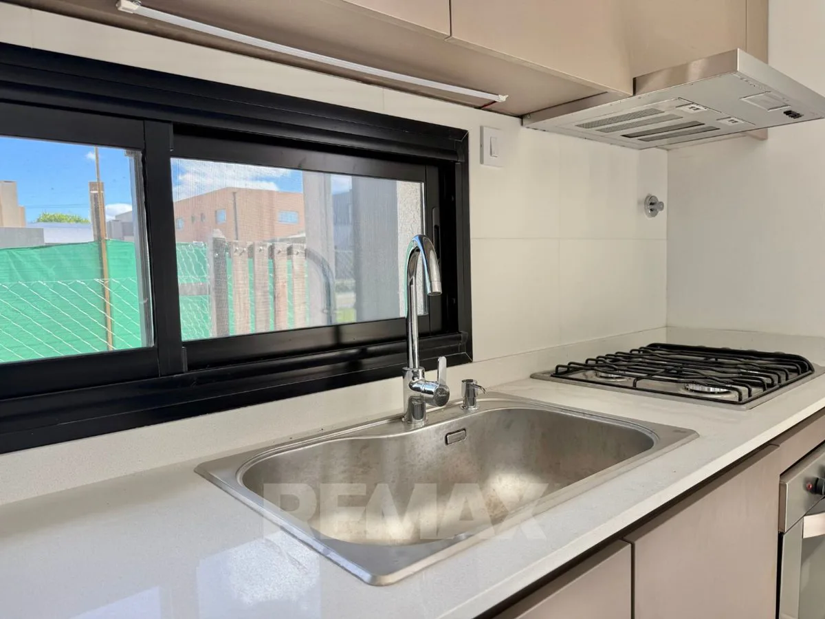 VENTA DUPLEX 4 AMB. A ESTRENAR SPRINGPARK PILAR foto 4