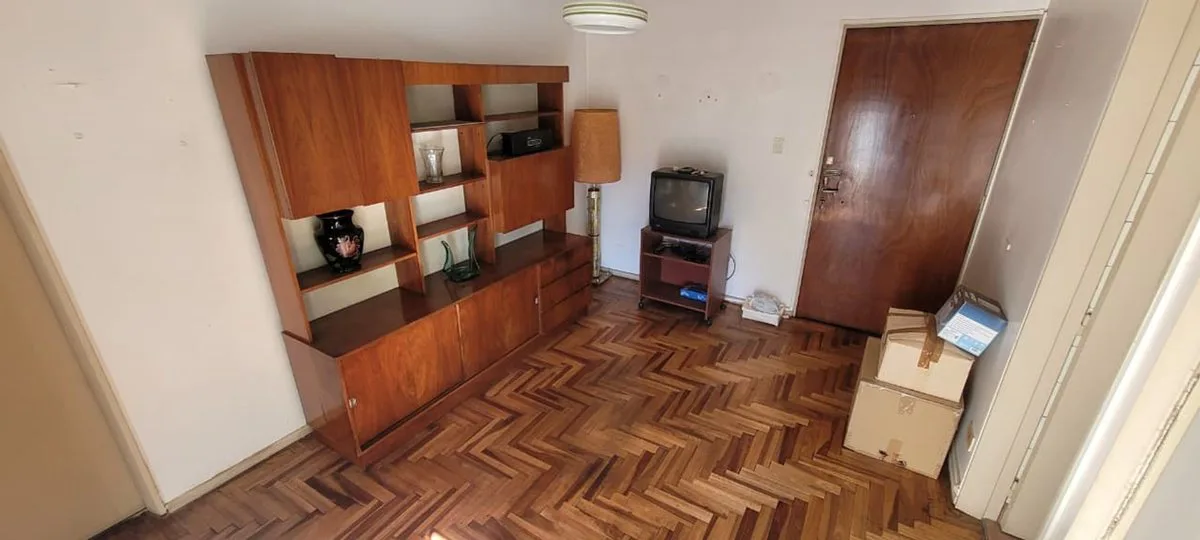 DEPARTAMENTO 2 AMBIENTES CONTRAFRENTE CON COCHERA foto 5
