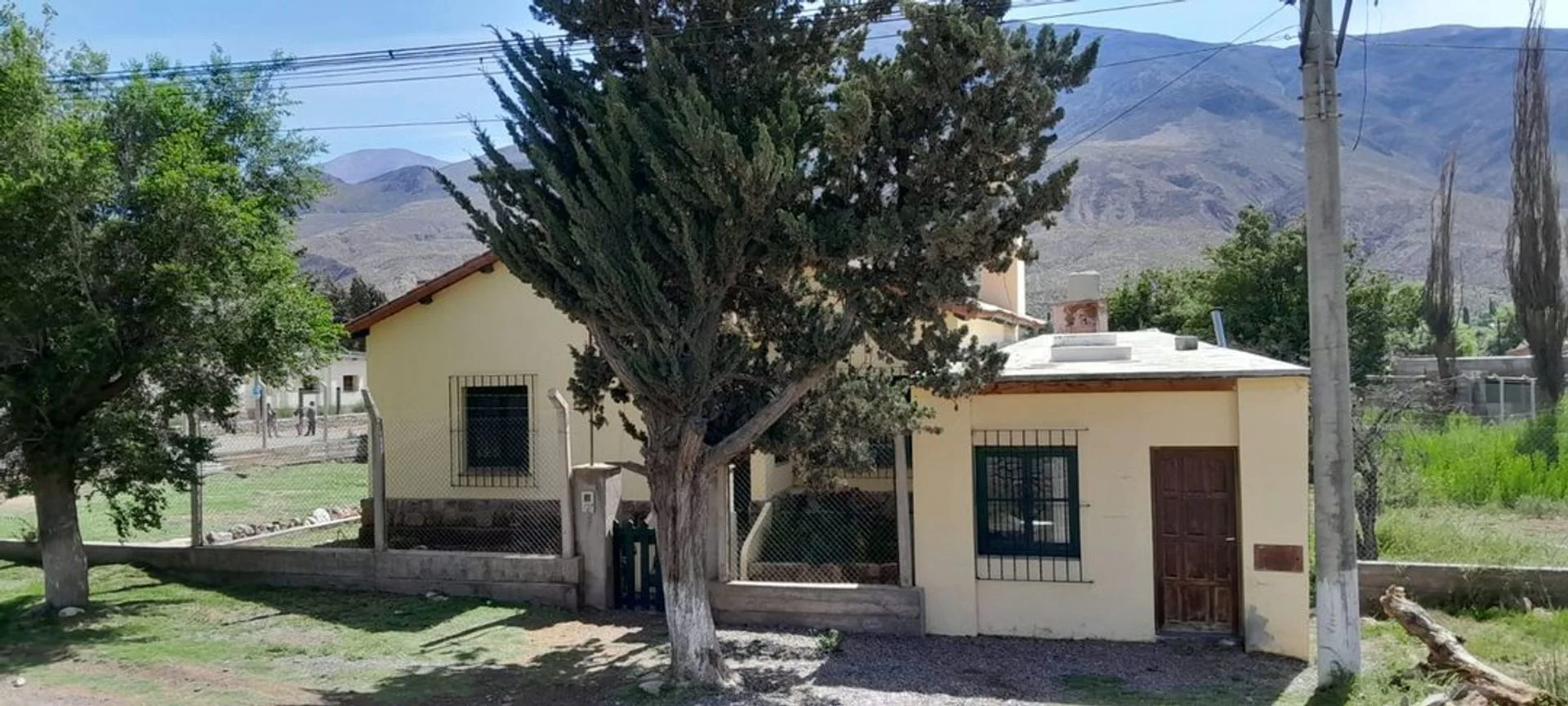 VENTA CASA HUACALERA SOBRE RUTA foto 2