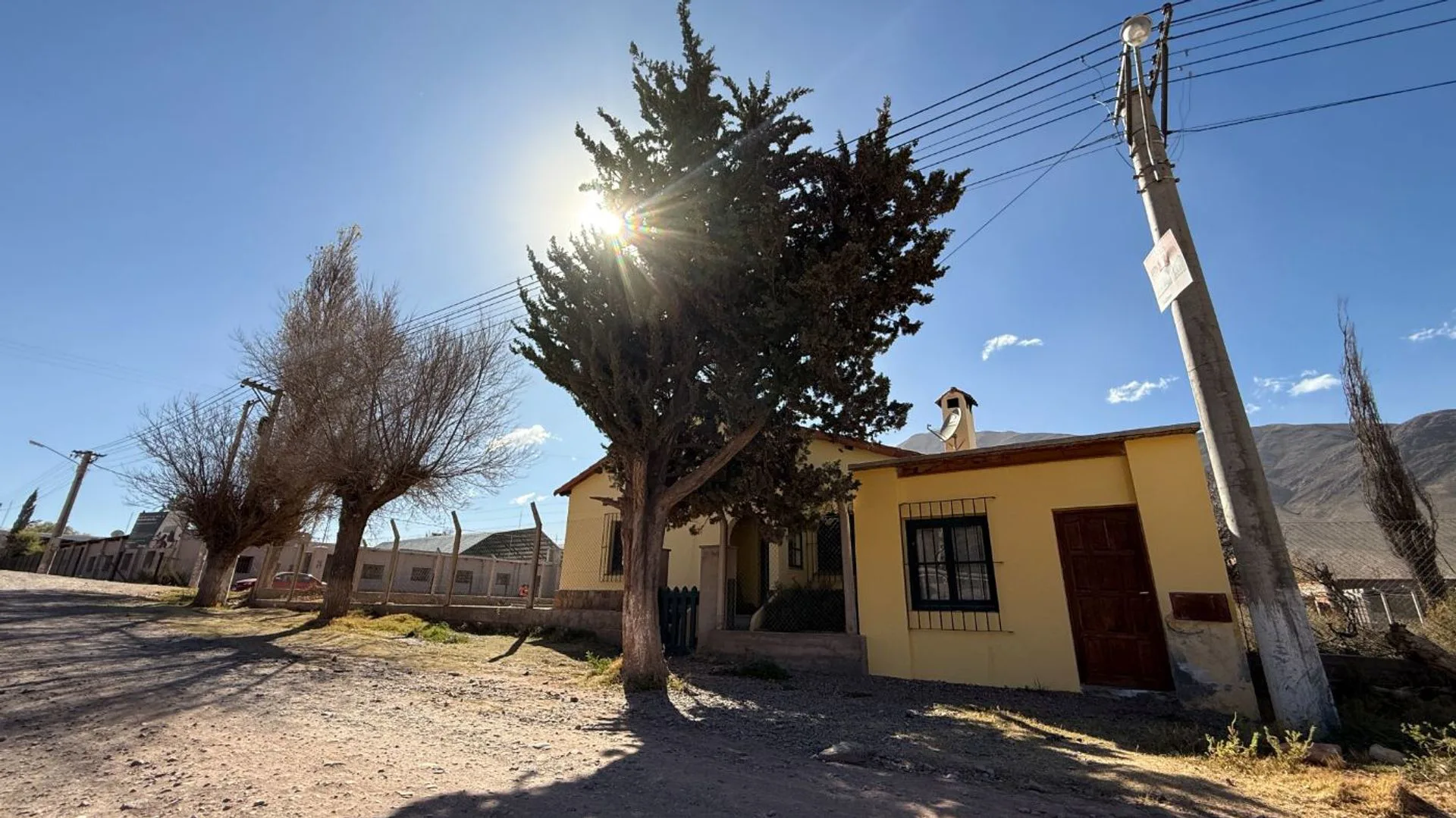VENTA CASA HUACALERA SOBRE RUTA foto 3