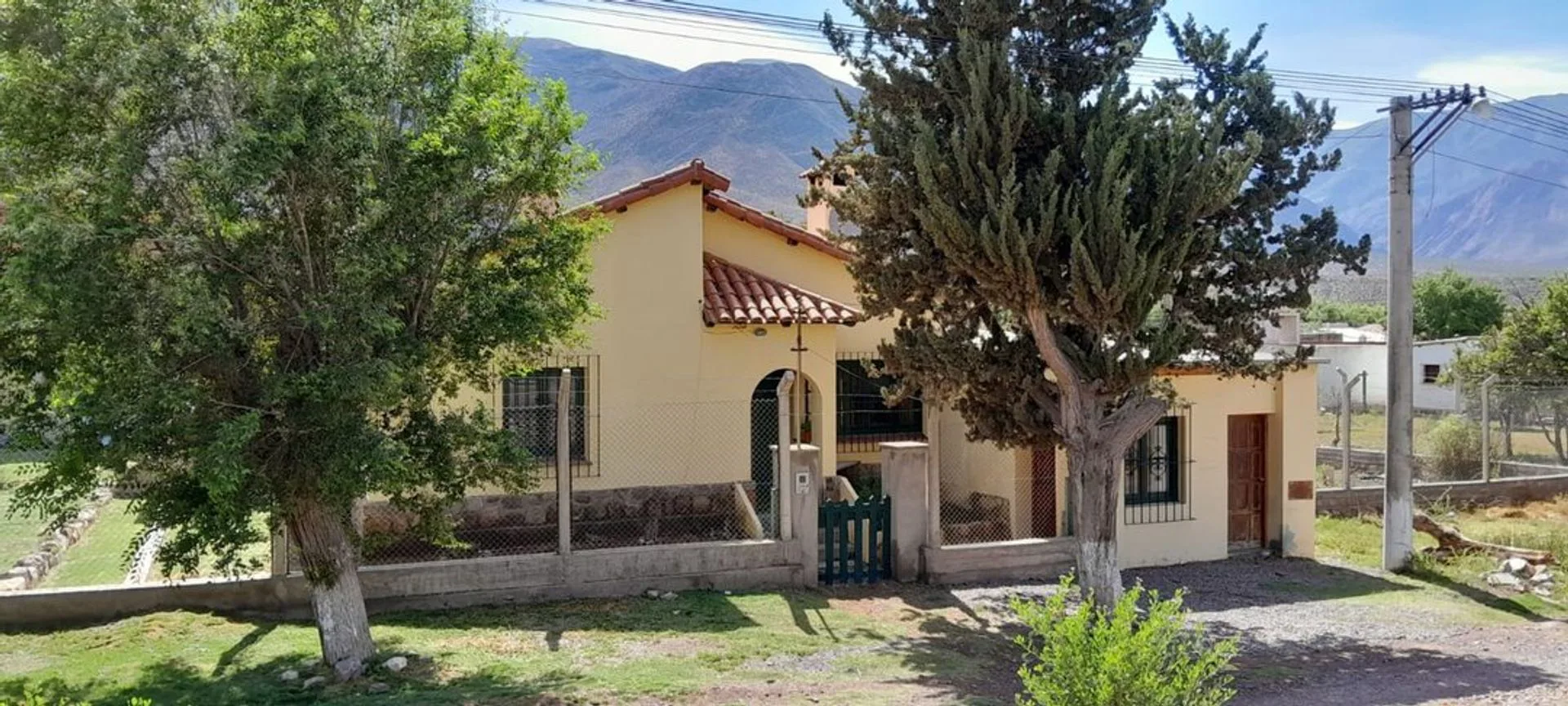 VENTA CASA HUACALERA SOBRE RUTA foto 4