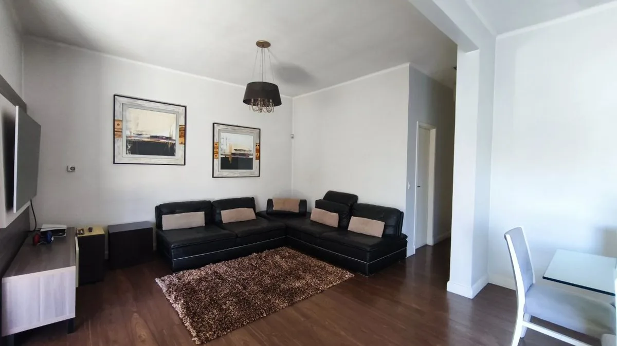 VENTA CASA IMPECABLE 3 AMB MAS GALPON EN LANUS foto 2