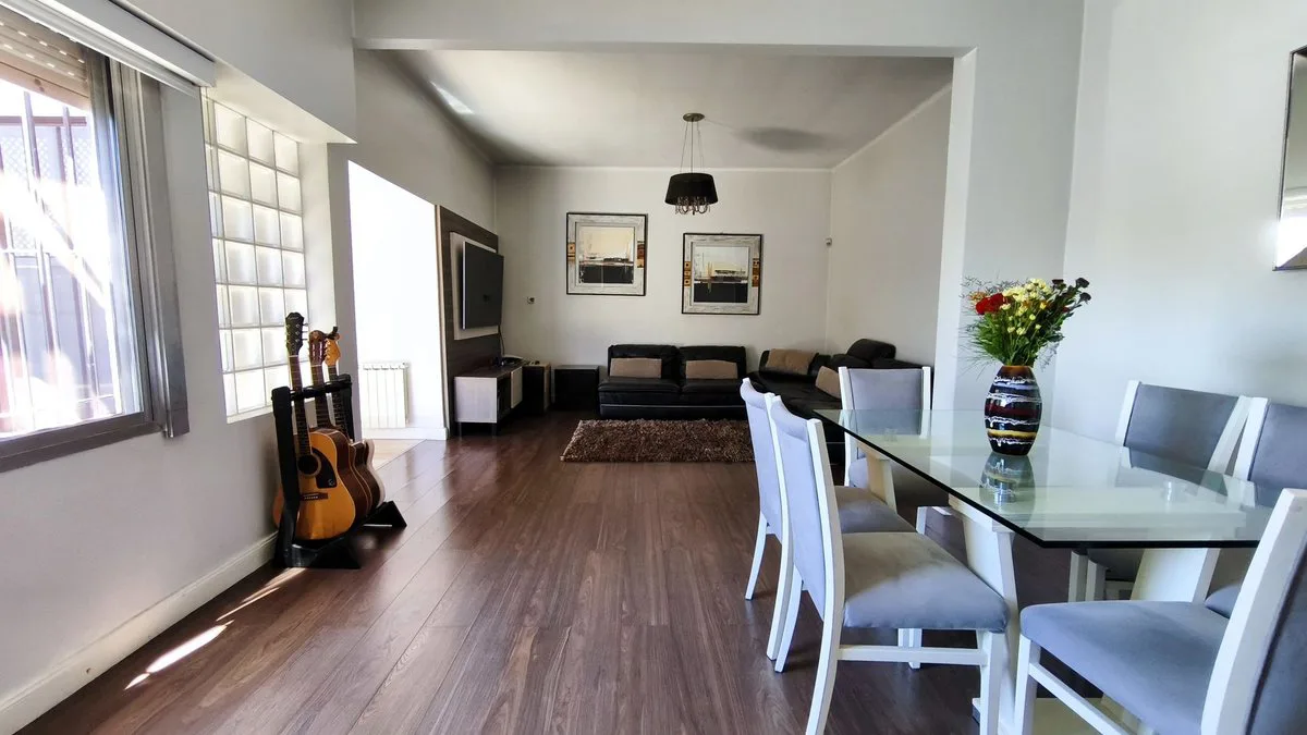 VENTA CASA IMPECABLE 3 AMB MAS GALPON EN LANUS foto 5