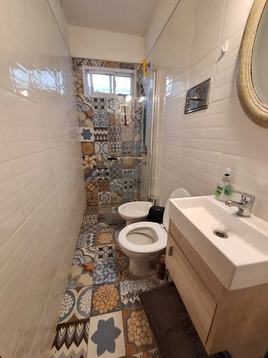 VENTA DUPLEX 2 AMB. 1/2 CON PATIO Y COCHERA RAMOS MEJIA foto 5