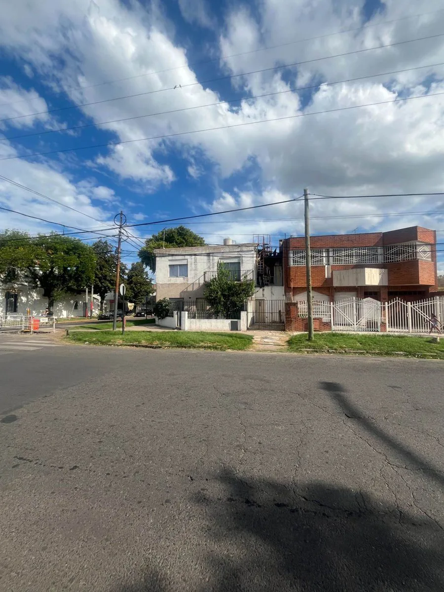 CASA PLANTA ALTA EN VENTA- BARRIO SALADILLO foto 3