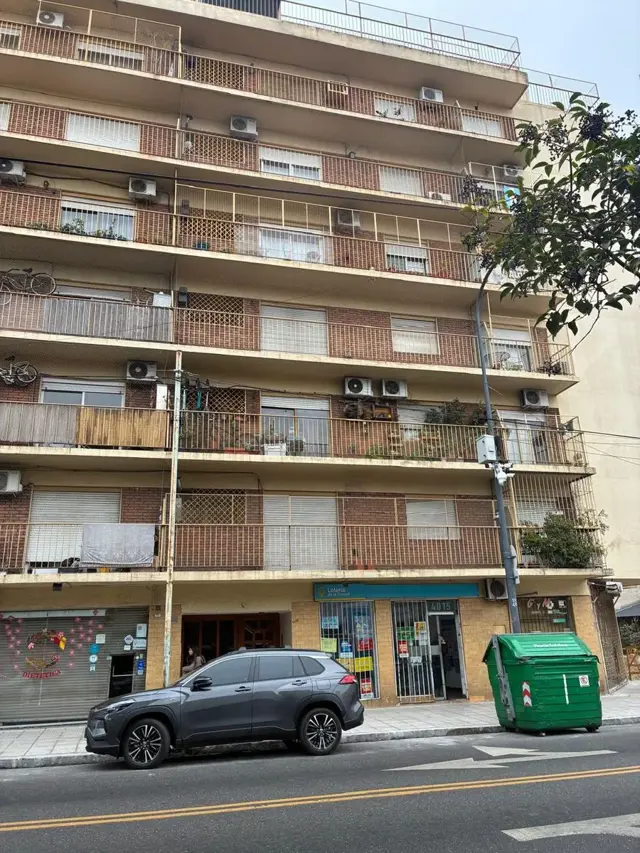 VILLA PUEYRREDON,3AMB,FRENTE,BALCON,LUMINOSO, S.AVENIDA VISTA ABIERTA, MUY BUEN ESTADO, OPORTUNIDAD