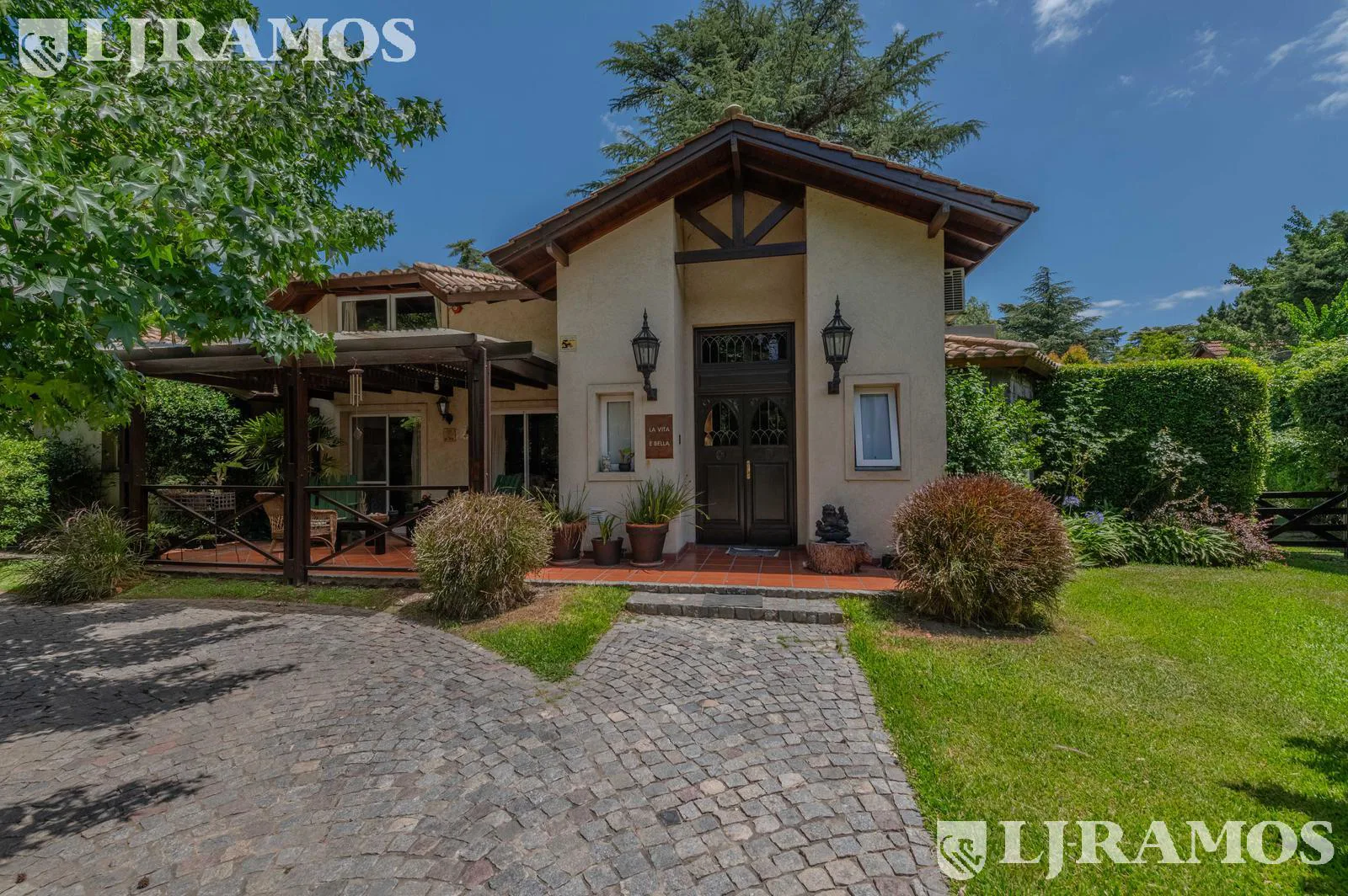 VENTA- Casa en El Barranco- Amenities- Km 38,5 Panam Ramal PILAR foto 3