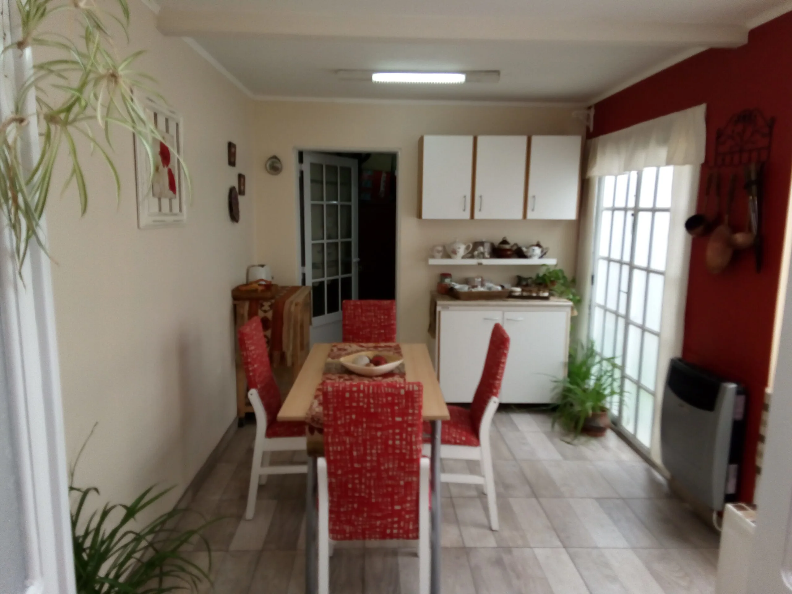 VENTA – CASA 3 DORMITORIOS- BARRIO CHACRA II foto 3