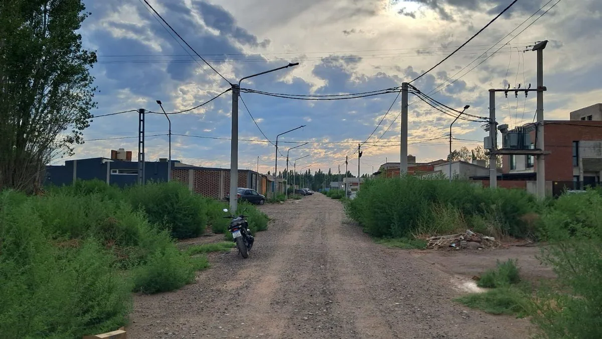 Venta Terreno 303m2, Jardines II, Neuquén Capital foto 5