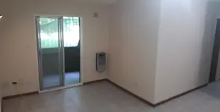 LONGCHAMPS - DEPARTAMENTO EN BARRIO UPCN PB foto 1