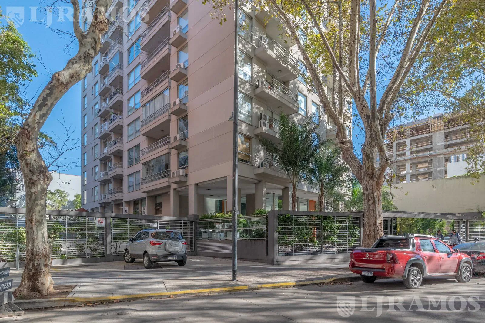 Departamento en venta de 2 amb c/cochera y amenities en Almagro. foto 2