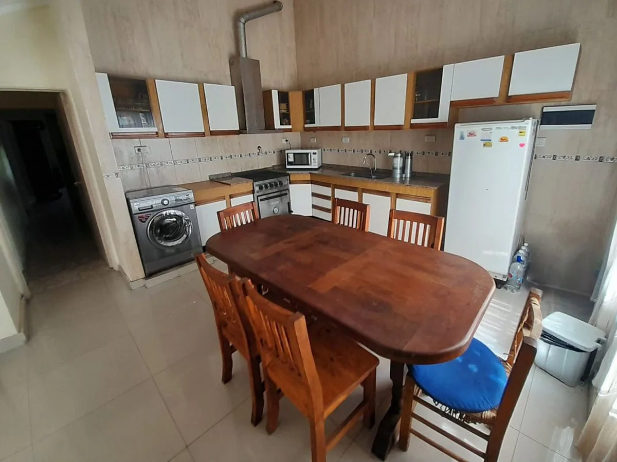 SE VENDE CASA ZONA 3 ROTONDA foto 4