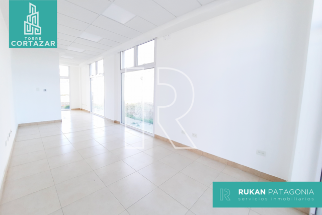 #Alquiler_RUKAN Local Comercial | TORRE CORTAZAR | Local 11 | 37m2 | Calle J. M. ESTRADA | Caleta Olivia