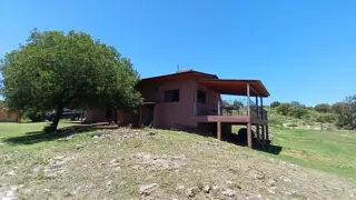 Casa en Tanti camino a Flor Serrana foto 3