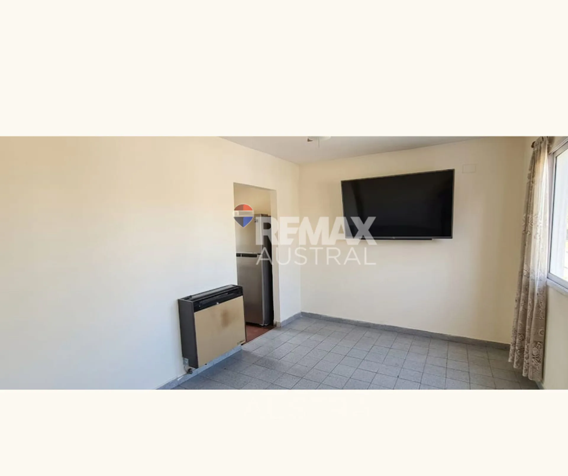 CASA EN VENTA AVENIDA POLONIA-APTA HIPOTECARIO foto 4