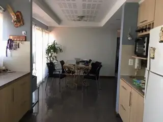 IMPERDIBLE CASA 3 ambientes con TERRAZA PROPIA- BARRACAS foto 1