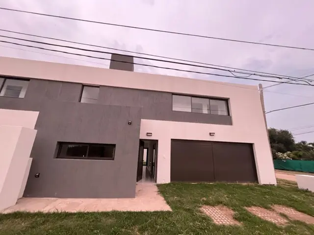 VENTA DUPLEX 3 DORM GOLF VILLA NUEVA COCHERA DOBLE