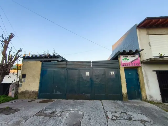 Imponente Galpón con Tinglado y Gran Superficie en Cucha Cucha 583, La Tablada