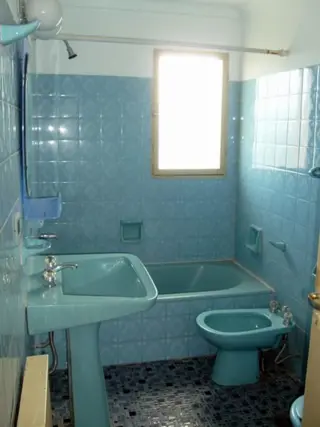 Ideal dos familias ó residencial. Dos amplias viviendas céntricas. Lote 1000m2. Venta en Block foto 2