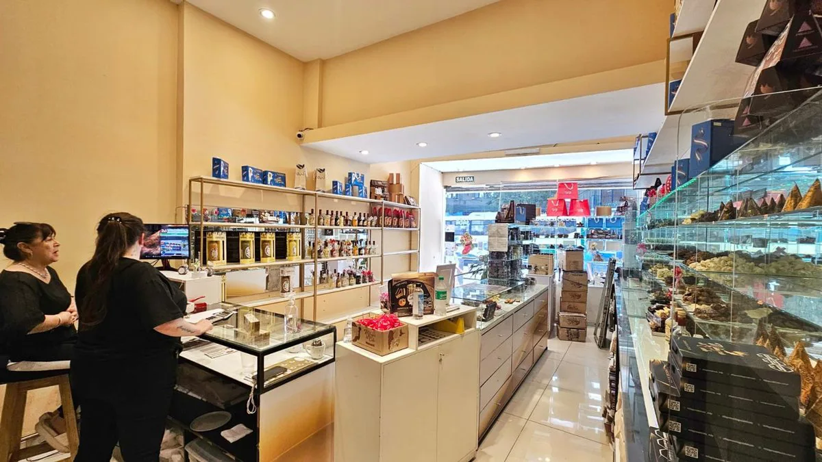 VENTA LOCAL COMERCIAL PALERMO RUBROS VARIOS foto 2