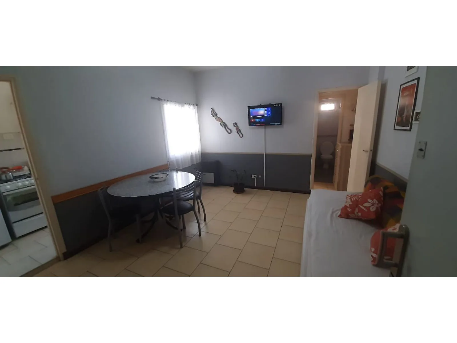 Alquiler temporario departamento 2 ambientes Miramar Edificio Mitre foto 2