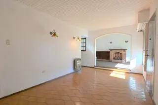 Venta Casa 5 Ambientes En El Palomar foto 4