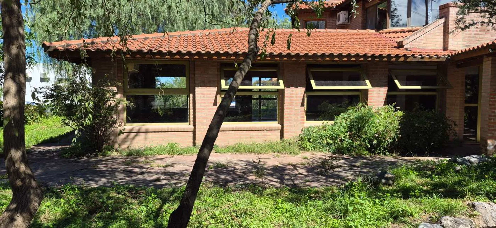 Importante Salón Gastronómico + Dpto en Merlo S.L. foto 3