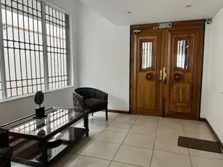 VENTA DE SEMIPISO 3 DORM CON COCHERA CIUDAD MZA foto 1