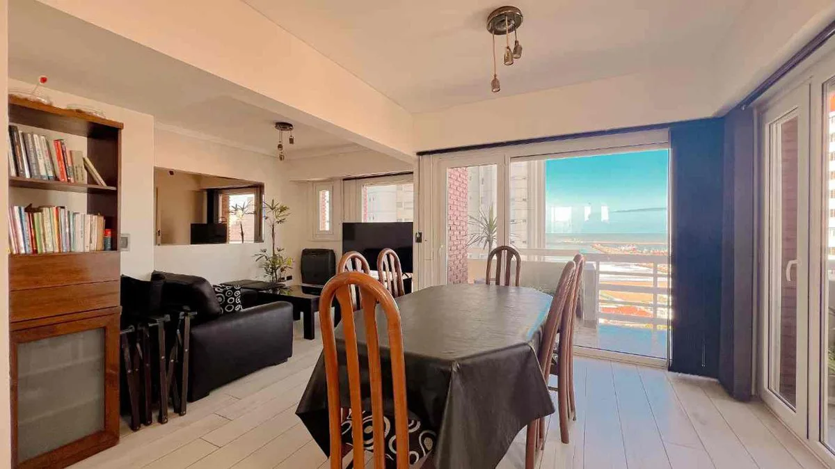 VENTA DEPTO DUPLEX 4 AMB VISTA AL MAR PLAYA GRANDE foto 4