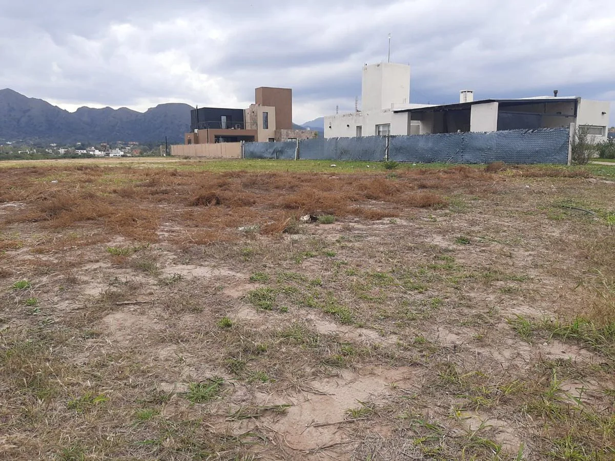 VENTA DE TERRENO  BARRIO PRIVADO TIERRAS DE JUANA foto 3