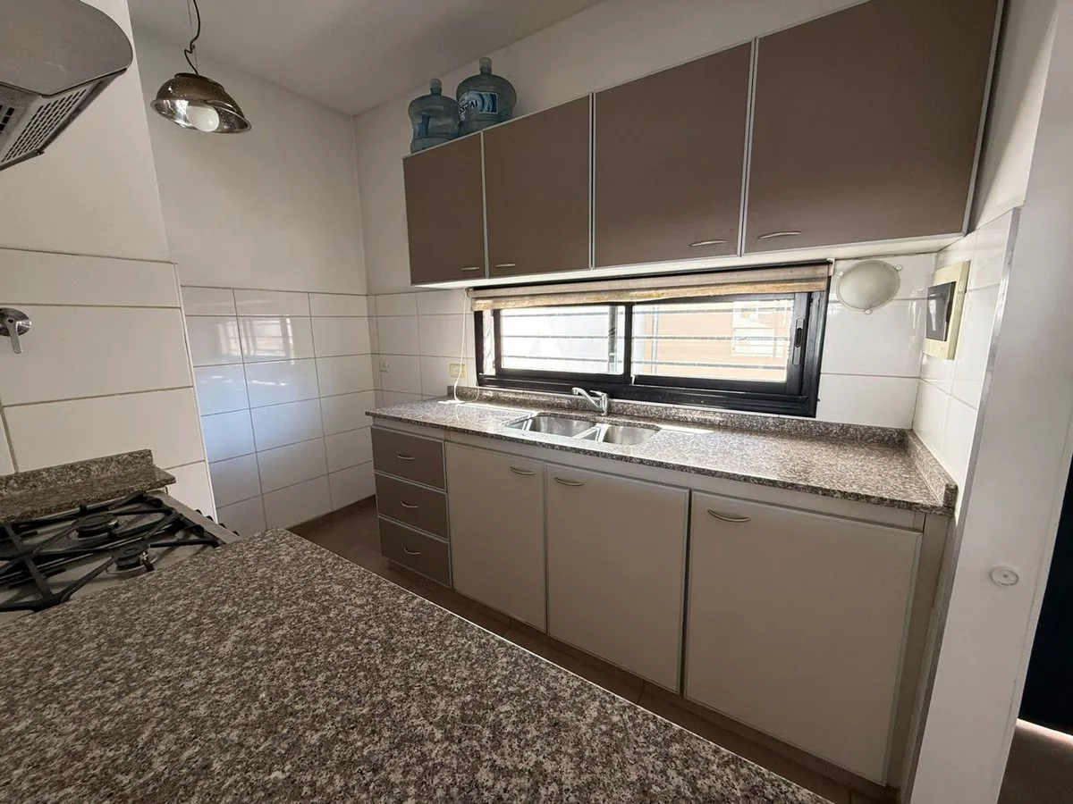 VENTA DPTO 3 AMB. EN DUPLEX CON COCHERA foto 5