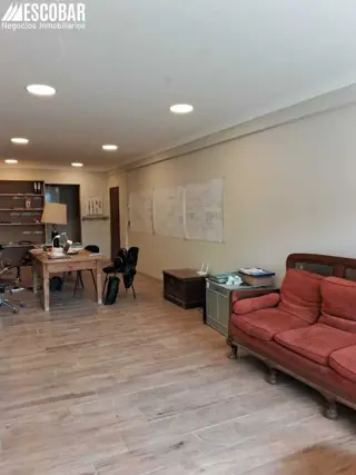 Hermosa oficina de 55 m2 sobre calle Salta foto 5