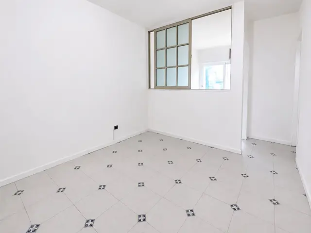 MONOAMBIENTE DIVISIBLE AL FRENTE - LUMINOSO