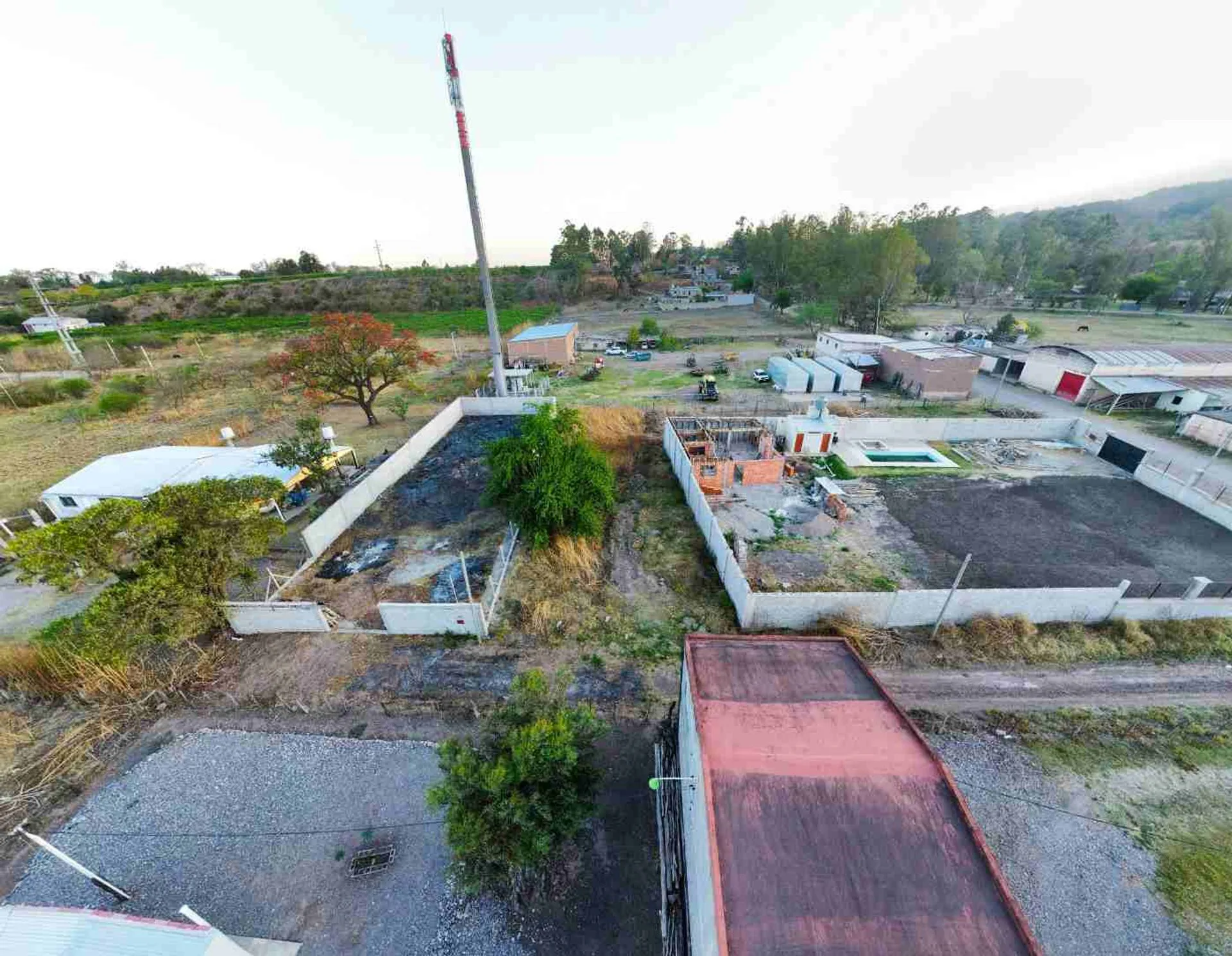 VENTA DE TERRENO 593MTS LOS ALISOS foto 2