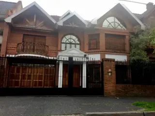 ALQUILER MARTINEZ prox. Av. Libertador, Parana, y estacion de tren.chalet 3 ptas. foto 2