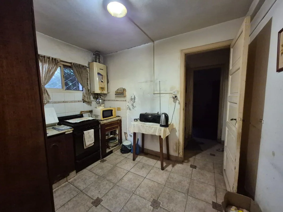 VENTA CASA 4 AMB-FONDO LIBRE- 272 M2- foto 4