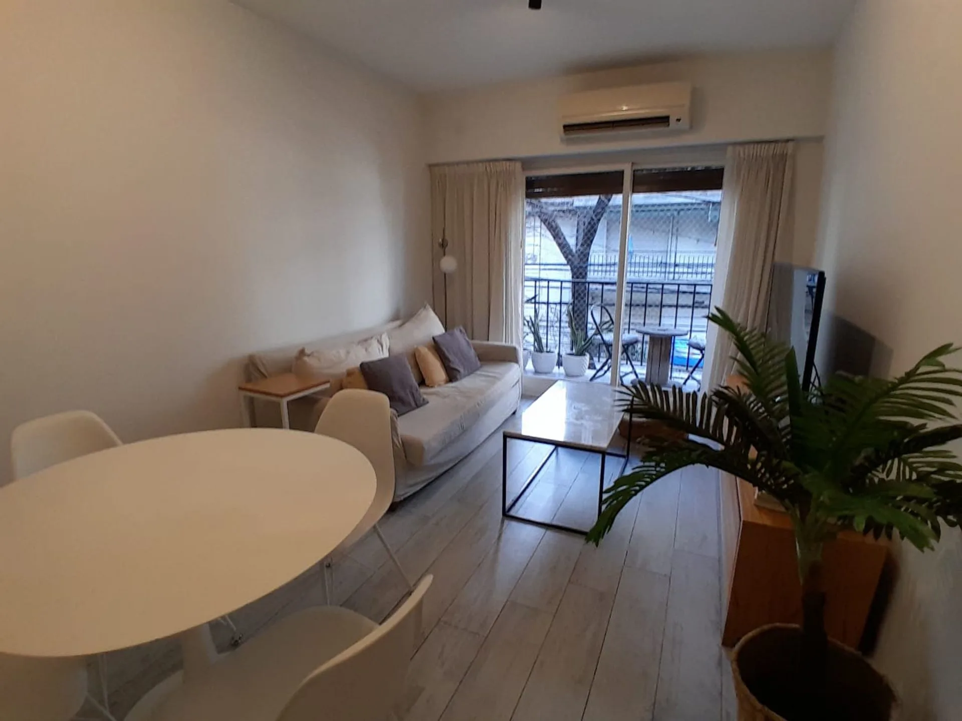 VENTA 3 AMBIENTES. FLORES. APTO CREDITO foto 2