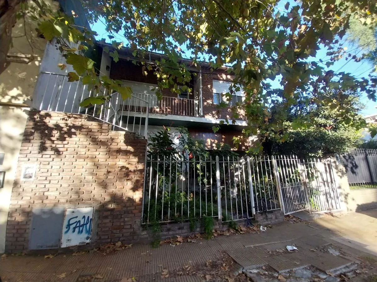 VENTA CASA A RECICLAR EN TIGRE DE 220MTS foto 2