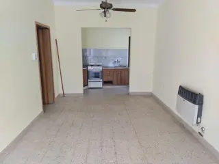 Vendo casa mas departamento foto 2