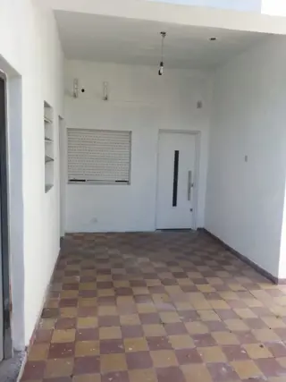 Venta Casa 3 ambientes con local al frente Billinghurst foto 5