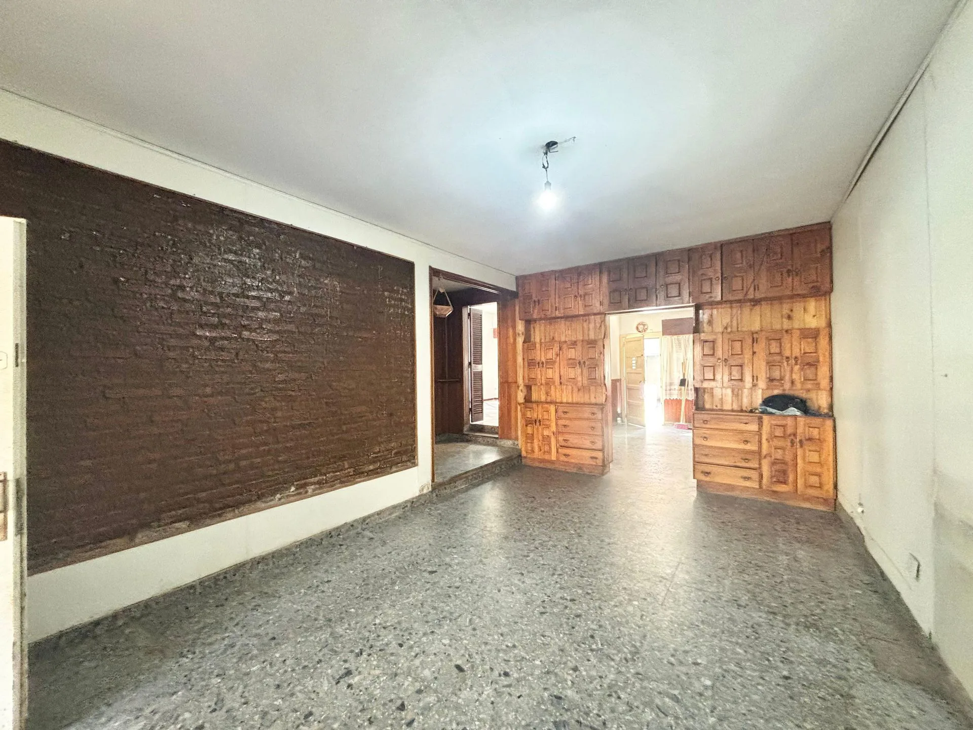 CASA EN VENTA 3 AMB C/PILETA Y COCHERA GERLI foto 4