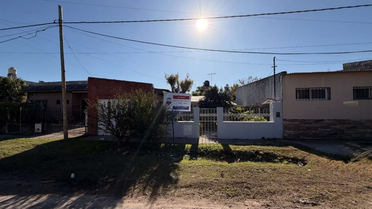 OPORTUNIDAD CASA EN VENTA EN EZEIZA foto 2