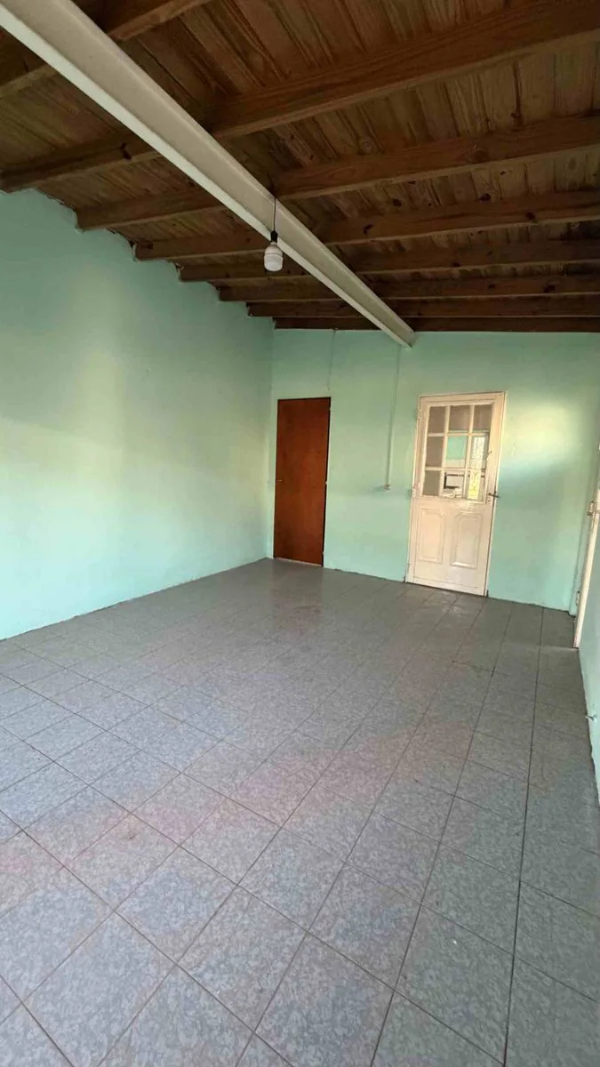 OPORTUNIDAD CASA EN VENTA EN EZEIZA foto 4