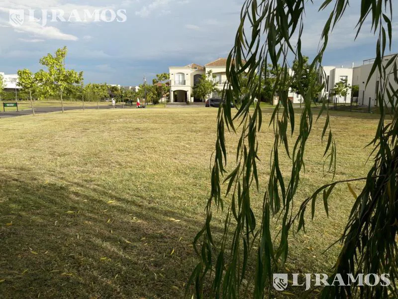 Lote a LA LAGUNA en venta en Los Alisos - Nordelta foto 2
