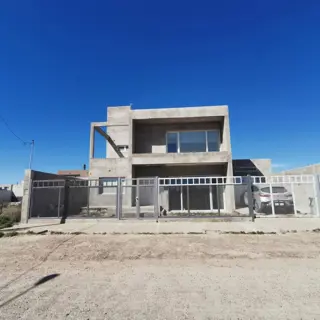 MODERNA CASA EN VENTA SOLANA DE LA PATAGONIA – PUERTO MADRYN foto 2