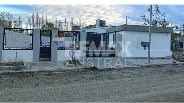 Venta casa 1 dorm. Km 14. Patio y Quincho