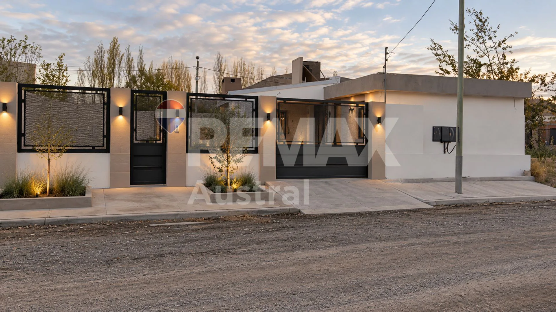 Venta casa 1 dorm. Km 14. Patio y Quincho foto 2